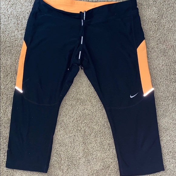 Nike workout pants - Picture 1 of 3